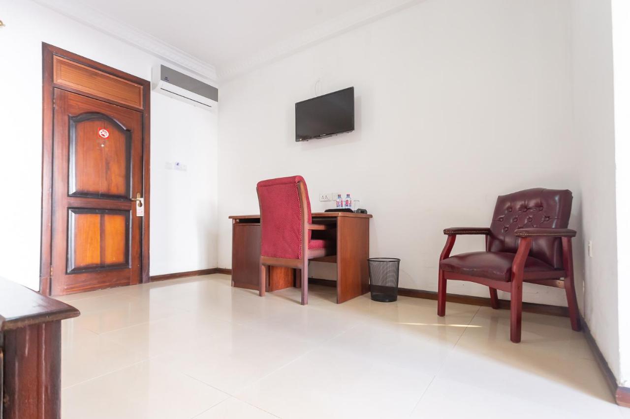 Royal Elmount Hotel Elmina Eksteriør bilde