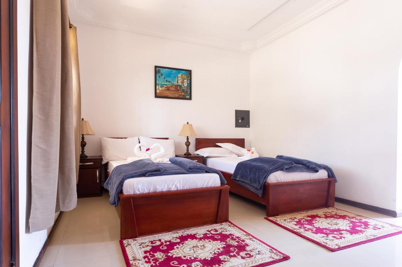 Royal Elmount Hotel Elmina Eksteriør bilde