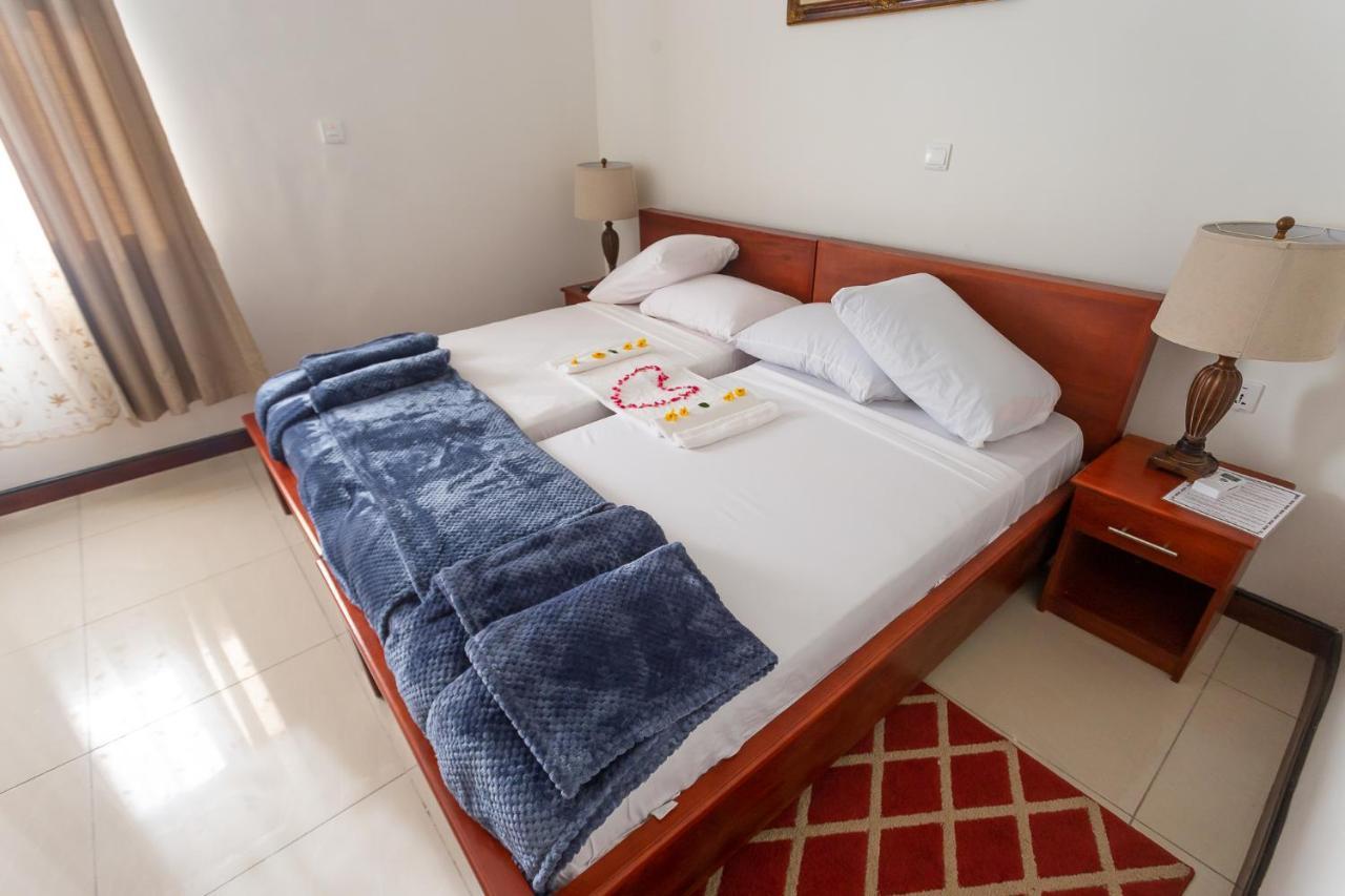 Royal Elmount Hotel Elmina Eksteriør bilde