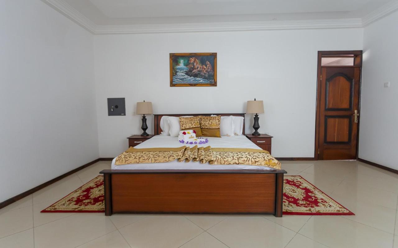 Royal Elmount Hotel Elmina Eksteriør bilde
